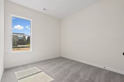 Bedroom - 3133 Mannington Dr, Bartlett, TN 38135 photo 3 of 7