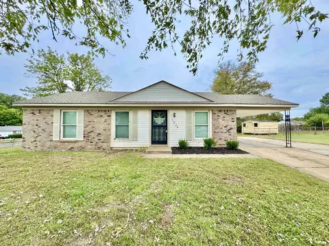 1234 Whipporwill Cv, Memphis, TN 38109