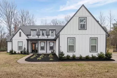 3825 Mebane Rd, Oakland, TN 38060