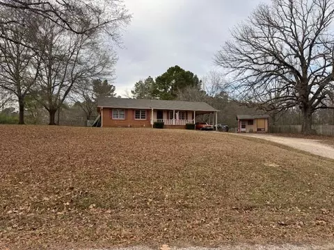 110 Levoid Rd, Bolivar, TN 38008