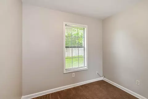 Bedroom - 5003 Deneen Dr, Memphis, TN 38109 photo 4 of 4