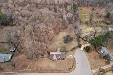 121 Harmon Cv, Brighton, TN 38011