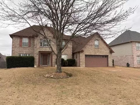 80 Whispering Ridge Cv, Oakland, TN 38060
