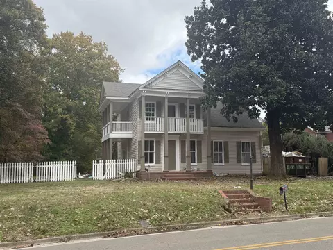 514 S College St, Covington, TN 38019