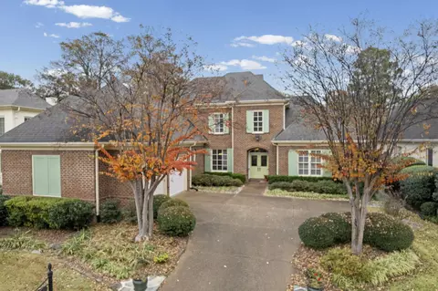 182 S Brenrich Cv, Memphis, TN 38117