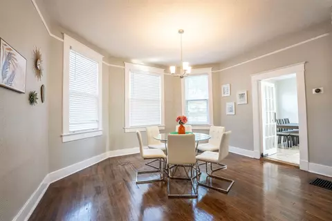 Dining - 2035 Central Ave, Memphis, TN 38104 photo 2 of 3