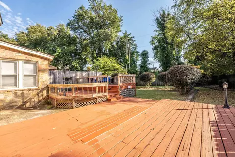 Exterior - 2035 Central Ave, Memphis, TN 38104 photo 3 of 4
