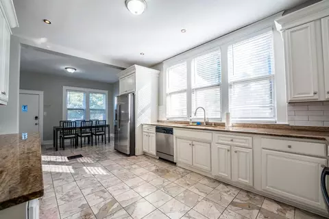 Kitchen - 2035 Central Ave, Memphis, TN 38104 photo 1 of 1