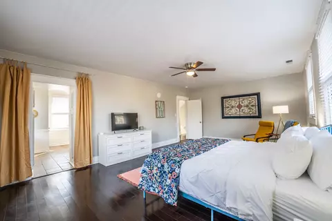 Bedroom - 2035 Central Ave, Memphis, TN 38104 photo 1 of 4