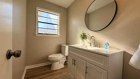 Bath - 6069 Bluesprings Ave, Bartlett, TN 38134 photo 1 of 3
