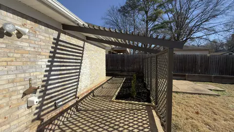 Exterior - 6069 Bluesprings Ave, Bartlett, TN 38134 photo 5 of 5