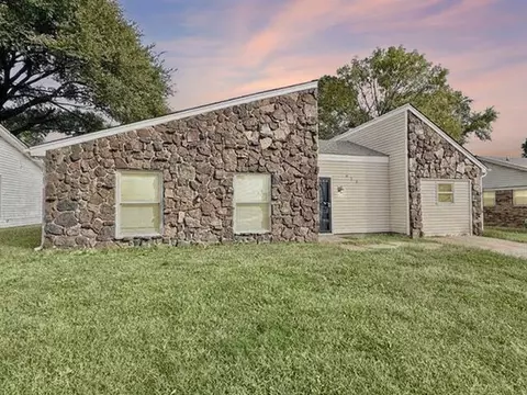 6184 Holly Park Dr, Memphis, TN 38141