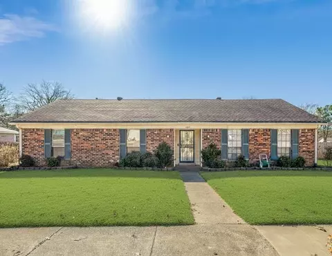 6403 Prairie View Dr, Bartlett, TN 38134