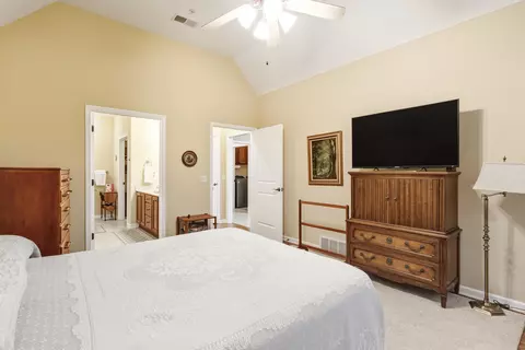 Bedroom - 43 Peyton Ridge Cv #40, Collierville, TN 38017 photo 4 of 5