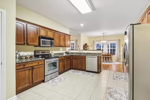 Kitchen - 43 Peyton Ridge Cv #40, Collierville, TN 38017 photo 2 of 4