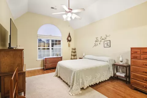 Bedroom - 43 Peyton Ridge Cv #40, Collierville, TN 38017 photo 3 of 5