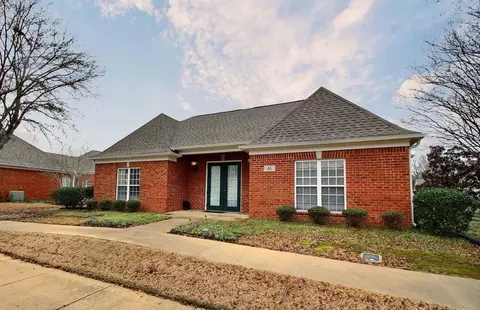 Exterior - 43 Peyton Ridge Cv #40, Collierville, TN 38017 photo 4 of 6