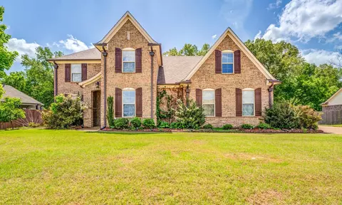 45 Oak Hollow Dr, Oakland, TN 38060