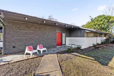 Exterior - 123 E Cherry Dr, Memphis, TN 38117 photo 3 of 6