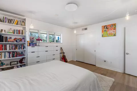 Bedroom - 123 E Cherry Dr, Memphis, TN 38117 photo 4 of 8