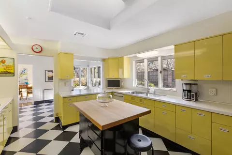 Kitchen - 123 E Cherry Dr, Memphis, TN 38117 photo 3 of 3