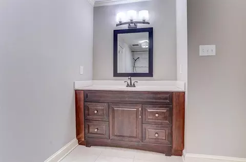 Bath - 608 Roxburgh Dr, Collierville, TN 38017 photo 2 of 8