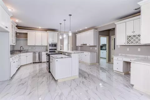Kitchen - 608 Roxburgh Dr, Collierville, TN 38017 photo 4 of 4
