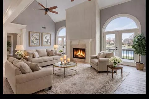 Living - 608 Roxburgh Dr, Collierville, TN 38017 photo 1 of 11