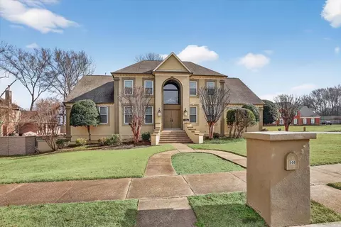 608 Roxburgh Dr, Collierville, TN 38017