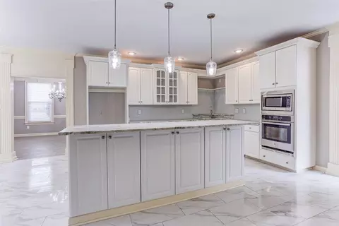 Kitchen - 608 Roxburgh Dr, Collierville, TN 38017 photo 3 of 4