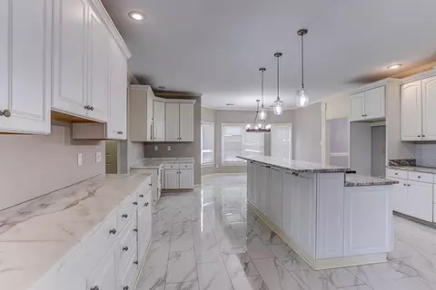 Kitchen - 608 Roxburgh Dr, Collierville, TN 38017 photo 1 of 4