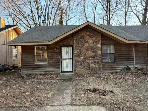 6989 Amberly Way Dr, Cordova, TN 38018