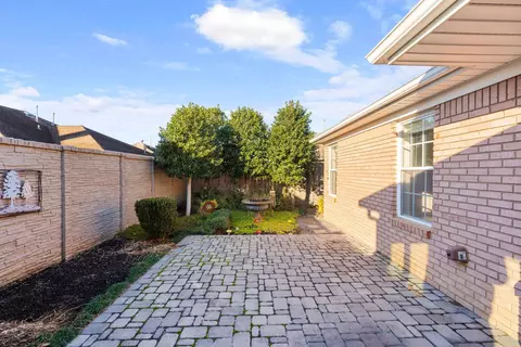 Exterior - 1147 Junco Cv, Collierville, TN 38017 photo 3 of 6