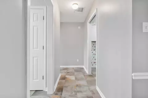 Entry Way - 1147 Junco Cv, Collierville, TN 38017 photo 1 of 4