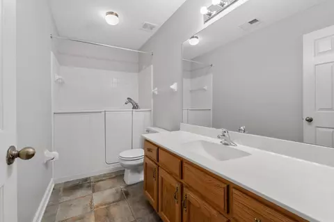 Bath - 1147 Junco Cv, Collierville, TN 38017 photo 3 of 3