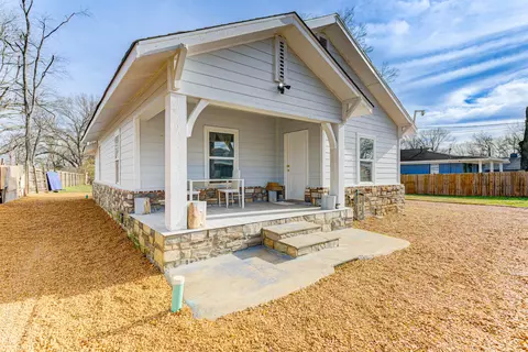 1192 N Highland St, Memphis, TN 38122