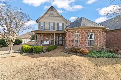 1392 E Rain Lake Ln, Collierville, TN 38017