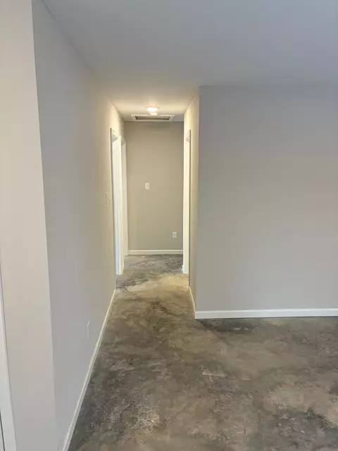 Entry Way - 990 Par Ave, Memphis, TN 38127 photo 1 of 1