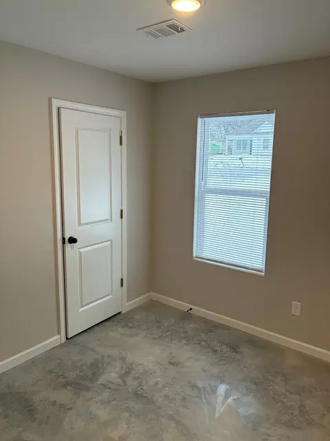 Bedroom - 990 Par Ave, Memphis, TN 38127 photo 1 of 4