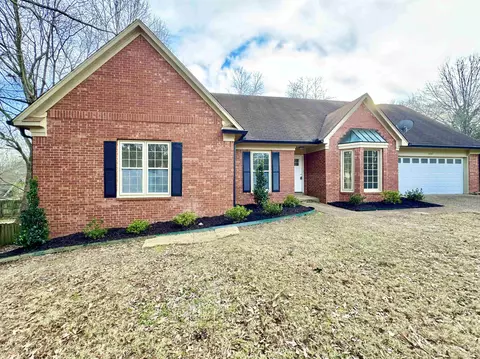 8537 Woodcock Cv, Cordova, TN 38018