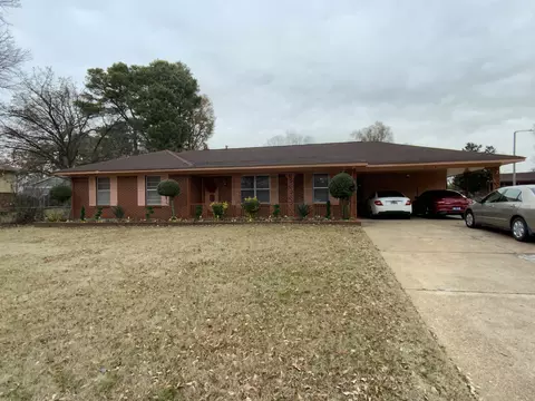 130 E Fairway Ave, Memphis, TN 38109