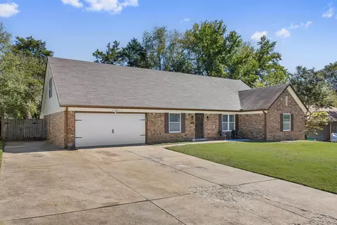 2974 Darolyn St, Bartlett, TN 38134