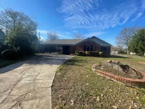 271 W Brooks Rd, Memphis, TN 38109