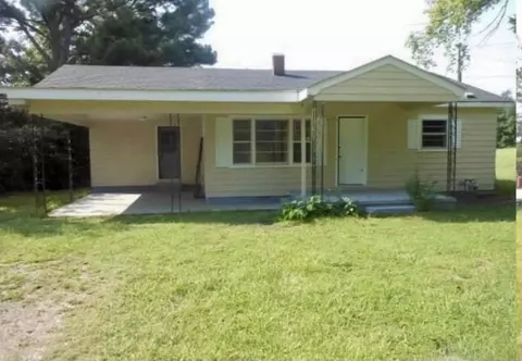 114 S Parkway Ave, Bethel Springs, TN 38315