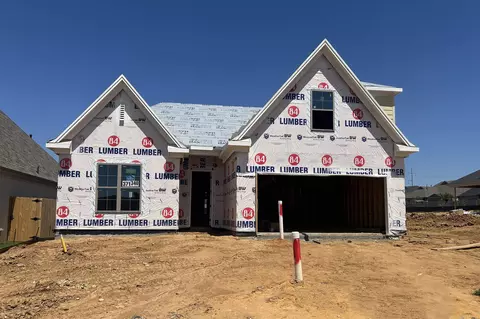 340 Green Willow Dr, Oakland, TN 38060