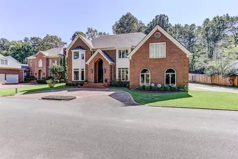 6571 Oak Estates Dr, Memphis, TN 38119