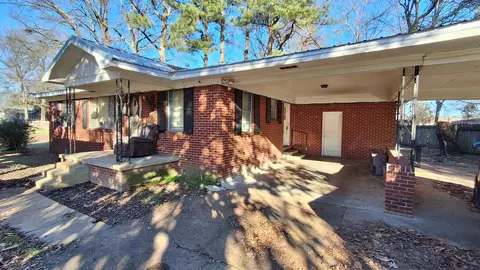 136 Vance St, Batesville, MS 38606