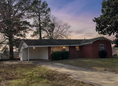 693 Bonwood Ave, Memphis, TN 38109