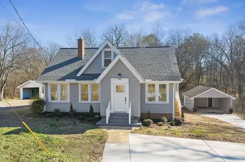 242 Broad St N, Lexington, TN 38351