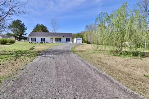 297 Joe Barfield Rd, Fort Pillow, TN 38041